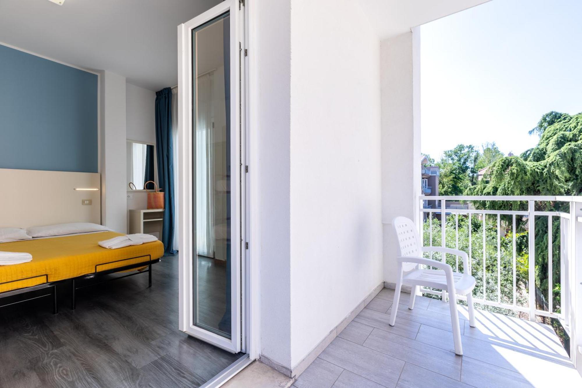 Hotel Kim ريميني المظهر الخارجي الصورة